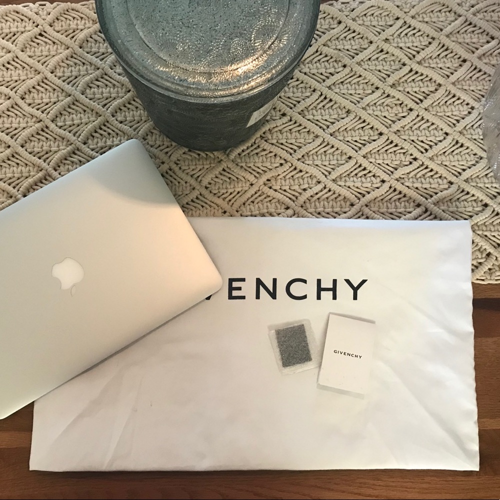 ⛔️Sold⛔️GIVENCHY MEDIUM ANTIGONA - Picture 8 of 8